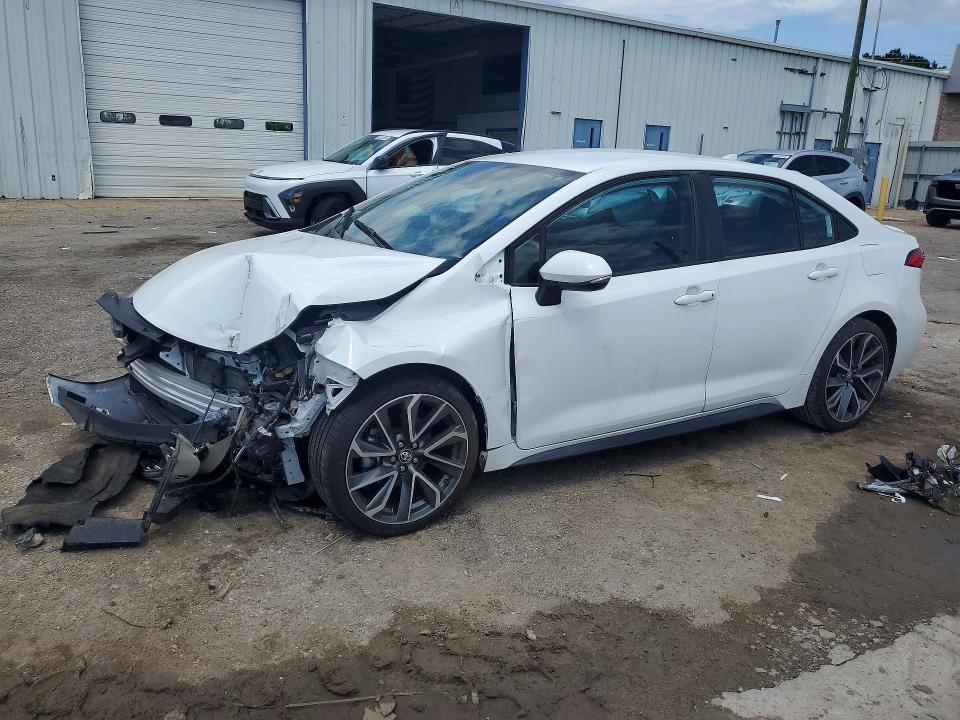 TOYOTA COROLLA 2022 with VIN 5YFS4MCE7NP107281 - Photo from auction