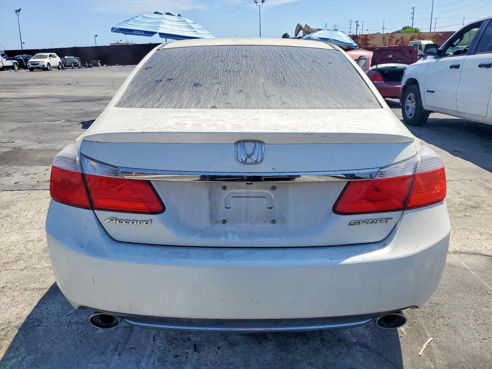 Photo 6 from auction – 2014 HONDA ACCORD with VIN 1HGCR2F52EA223970