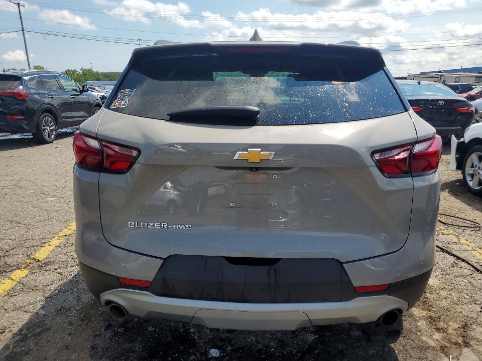 Photo 6 from auction – 2021 CHEVROLET BLAZER with VIN 3GNKBHRS0MS553842