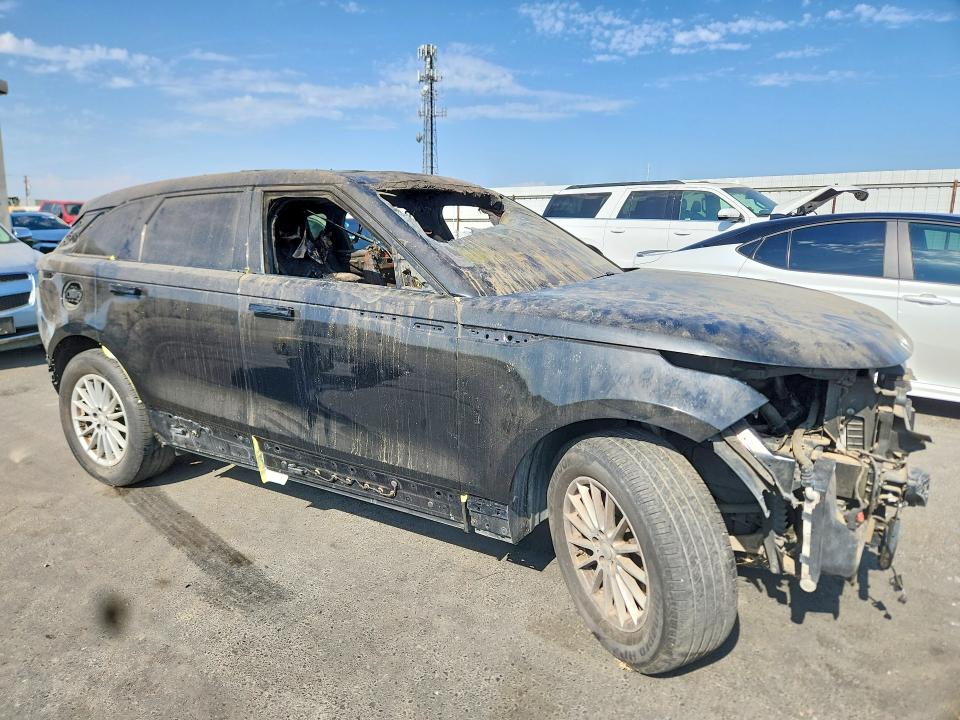 Photo 4 from auction – 2018 LAND ROVER RANGE ROVER VELAR with VIN SALYA2RX6JA740653