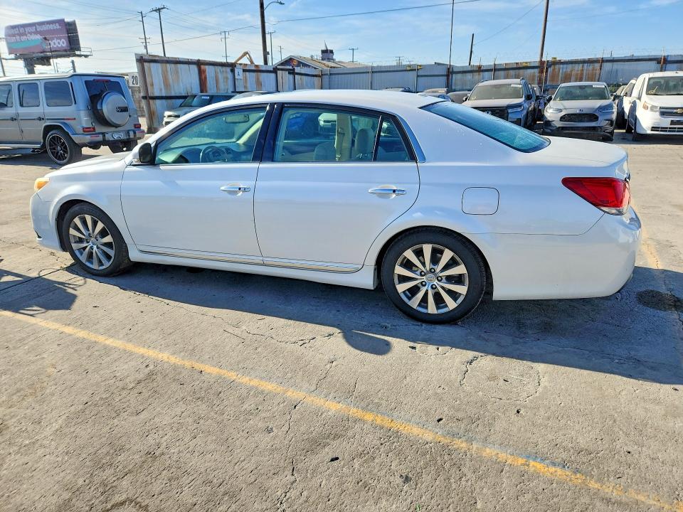 Photo 2 from auction – 2011 TOYOTA AVALON with VIN 4T1BK3DB5BU433398