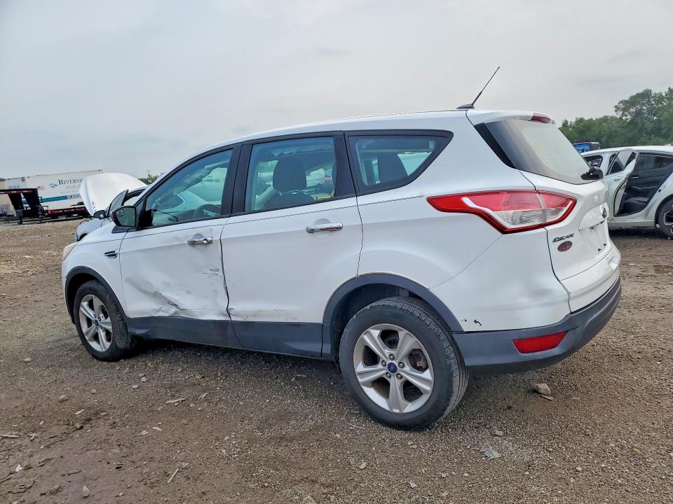 Photo 2 from auction – 2016 FORD ESCAPE with VIN 1FMCU0F74GUC21038