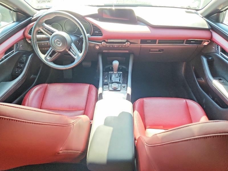 Photo 8 from auction – 2021 MAZDA 3 with VIN JM1BPAML1M1324864
