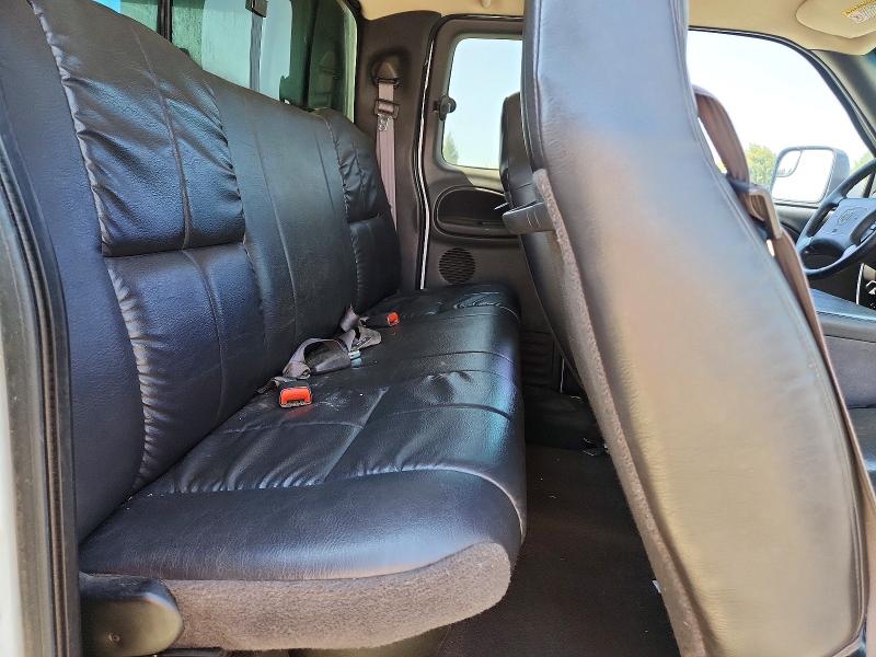 Photo 10 from auction – 2001 DODGE RAM 2500 with VIN 1B7KF23641J264496
