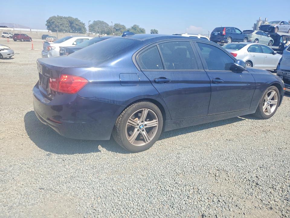 Photo 3 from auction – 2015 BMW 328 with VIN WBA3B5C50FP653436