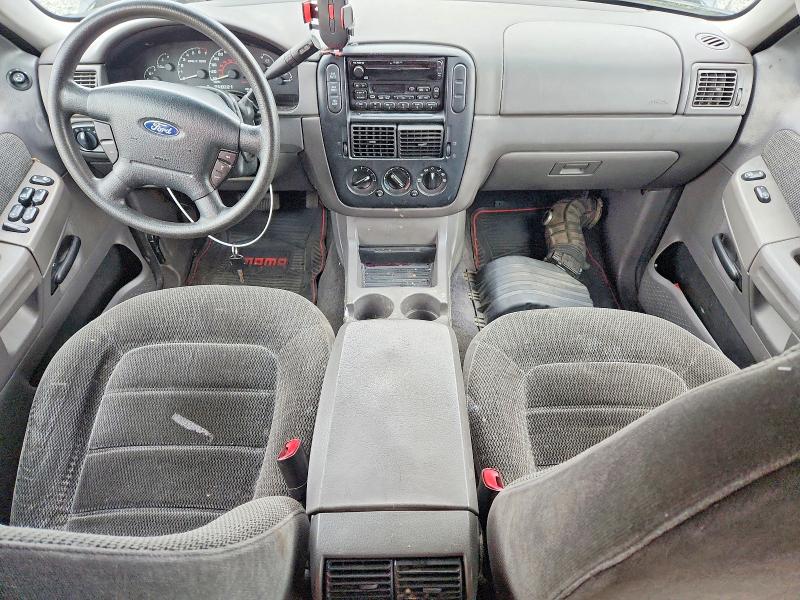 Photo 8 from auction – 2002 FORD EXPLORER with VIN 1FMZU73E62UC08967