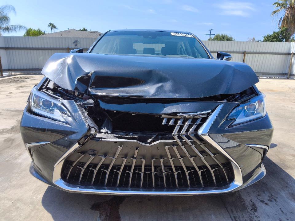 Photo 5 from auction – 2025 LEXUS ES 300H with VIN 58ADA1C18SU060620