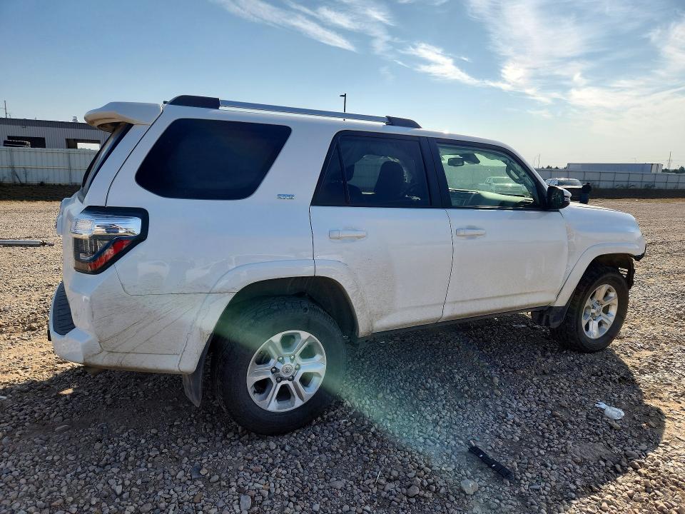 Photo 3 from auction – 2024 TOYOTA 4RUNNER with VIN JTENU5JRXR6214245