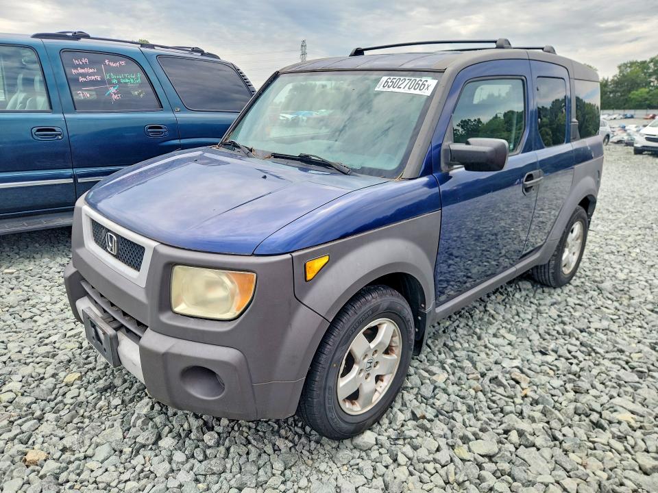 HONDA ELEMENT 2003 with VIN 5J6YH285X3L049422 - Photo from auction