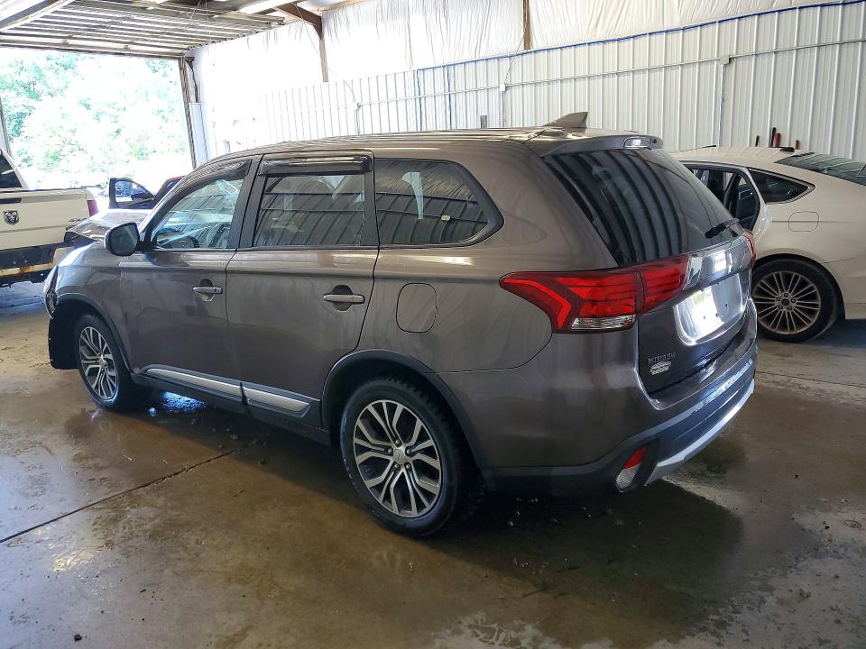 Photo 2 from auction – 2017 MITSUBISHI OUTLANDER with VIN JA4AD2A3XHZ024806