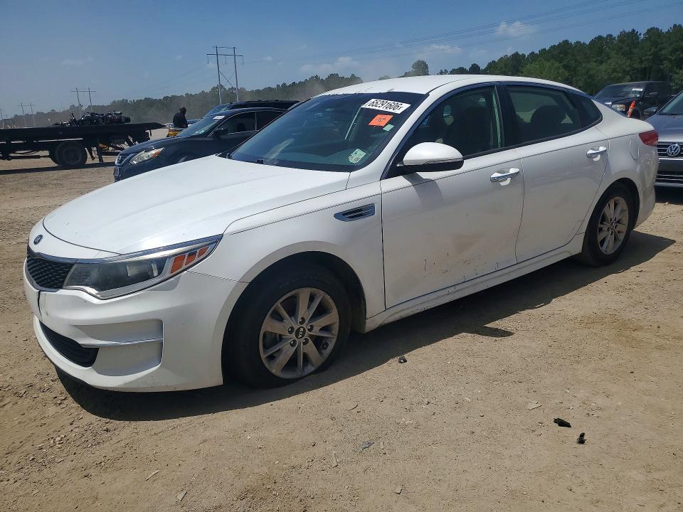 Photo 1 from auction – 2018 KIA OPTIMA with VIN 5XXGT4L31JG222212