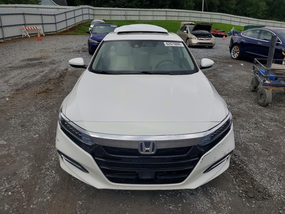 Photo 5 from auction – 2019 HONDA ACCORD with VIN 1HGCV3F45KA012573