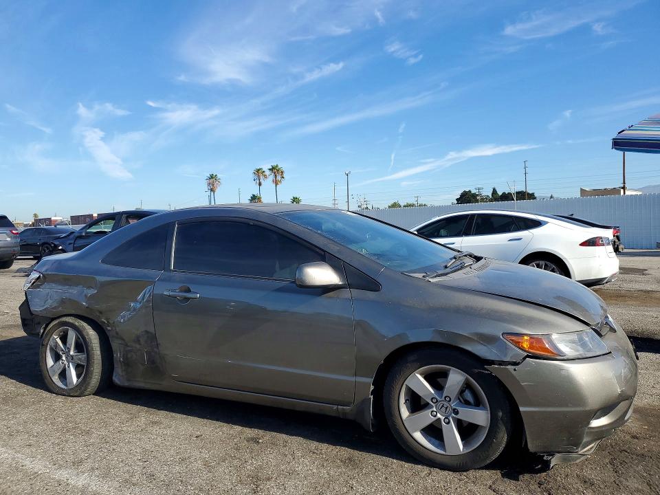 Photo 4 from auction – 2006 HONDA CIVIC with VIN 2HGFG11896H570908