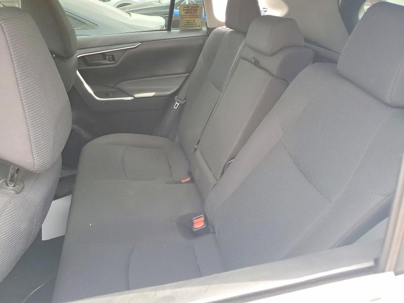 Photo 11 from auction – 2021 TOYOTA RAV4 with VIN 2T3K1RFV6MC104282