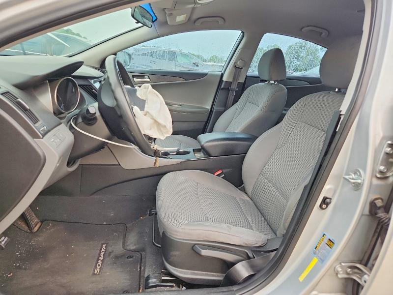 Photo 7 from auction – 2011 HYUNDAI SONATA with VIN 5NPEB4AC1BH224352