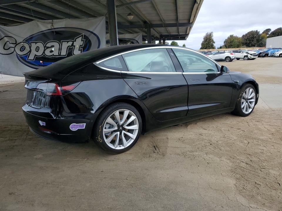 Photo 3 from auction – 2018 TESLA MODEL 3 with VIN 5YJ3E1EA4JF075857