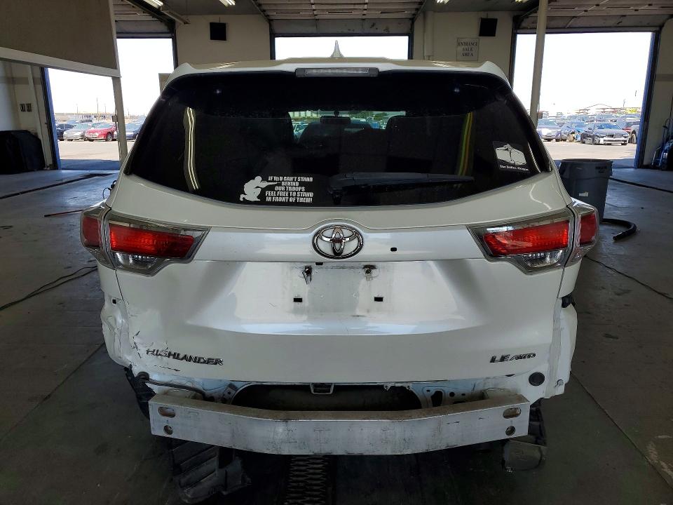 Photo 6 from auction – 2014 TOYOTA HIGHLANDER with VIN 5TDBKRFH6ES030807