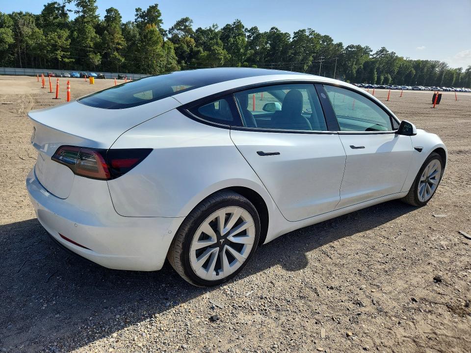 Photo 3 from auction – 2022 TESLA MODEL 3 with VIN 5YJ3E1EA1NF285984