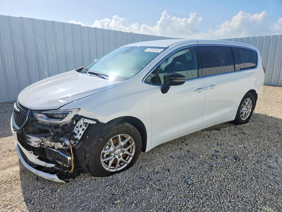 CHRYSLER PACIFICA 2026 with VIN 2C4RC1BG1TR176550 - Photo from auction