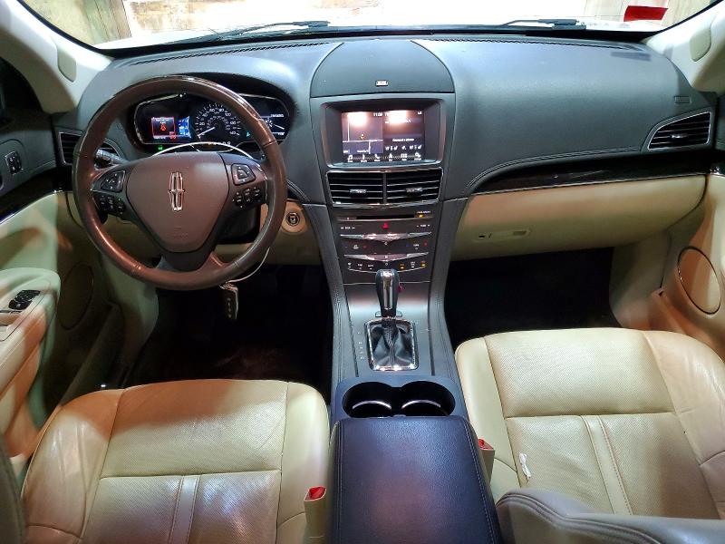 Photo 8 from auction – 2016 LINCOLN MKT with VIN 2LMHJ5AT3GBL03126