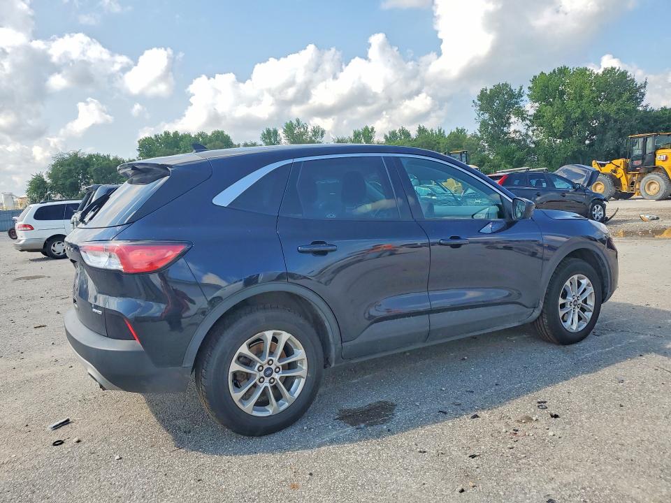 Foto 3 de la subasta – 2021 FORD ESCAPE con VIN 1FMCU9G68MUA49344