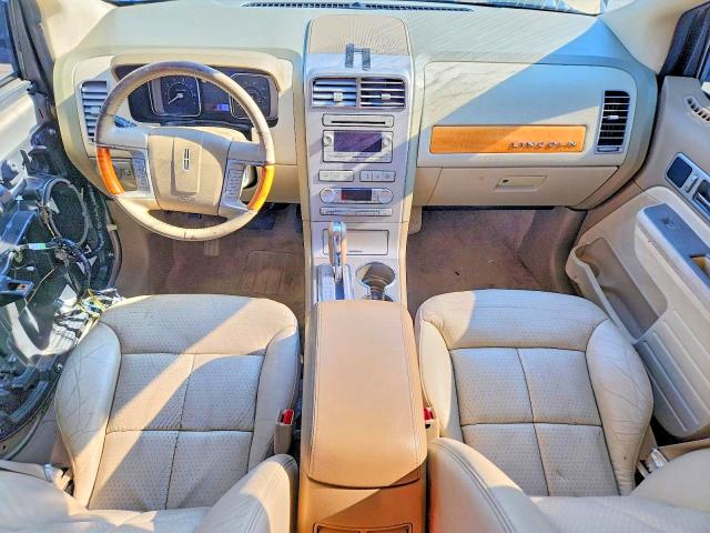 Foto 8 de la subasta – 2007 LINCOLN MKX con VIN 2LMDU88C27BJ04193