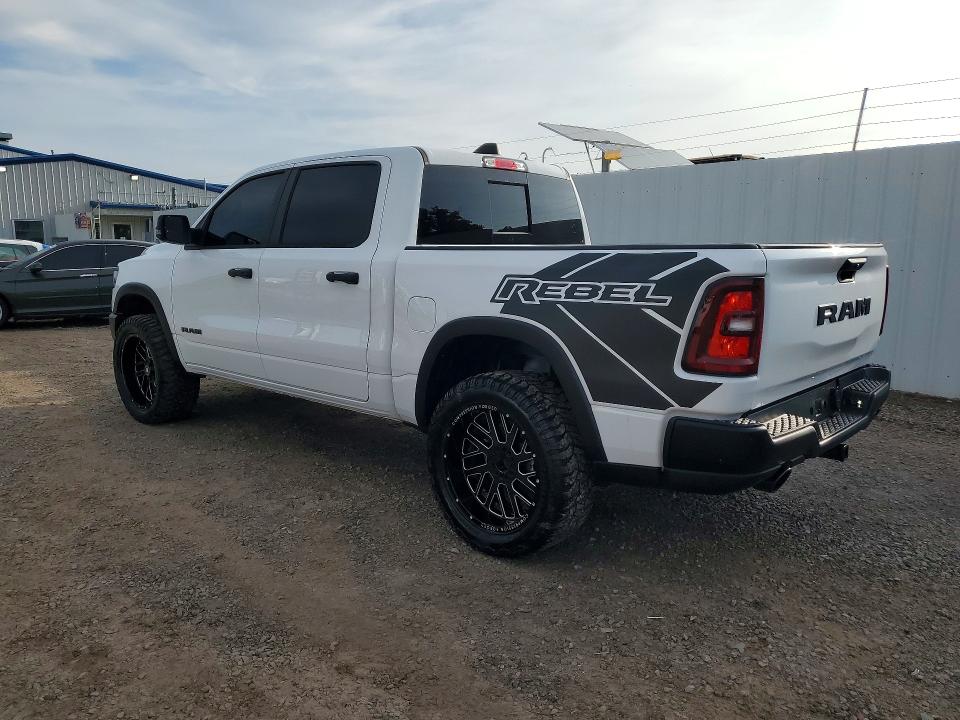 Foto 2 de la subasta – 2025 RAM 1500 con VIN 1C6SRFLP6SN536488