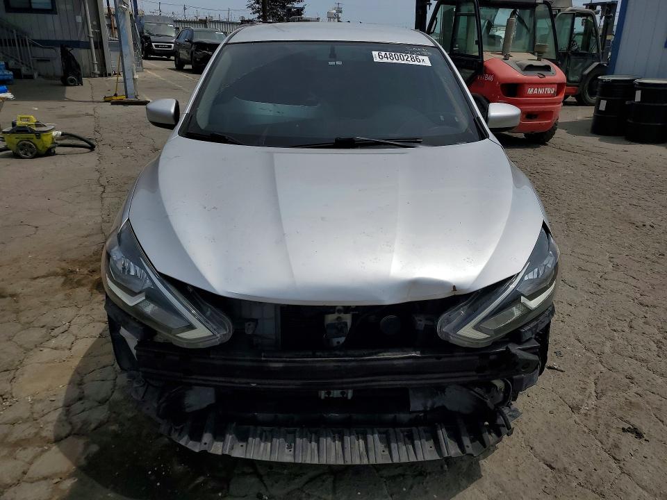 Photo 5 from auction – 2017 NISSAN SENTRA with VIN 3N1AB7AP1HL636365