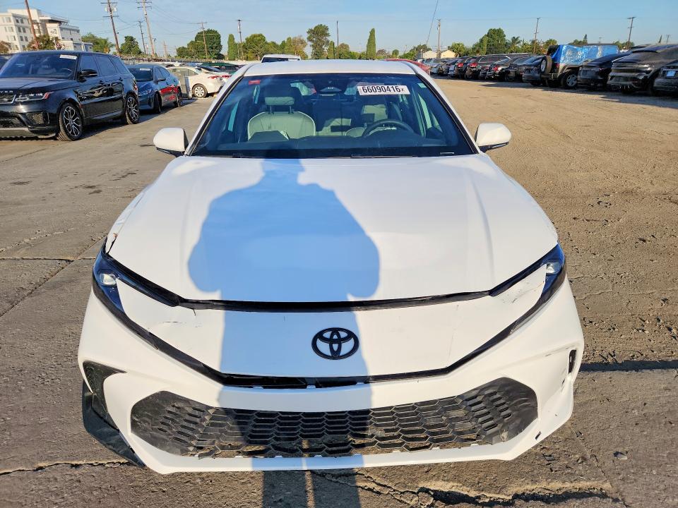 Photo 5 from auction – 2026 TOYOTA CAMRY with VIN 4T1DBADK8TU046424