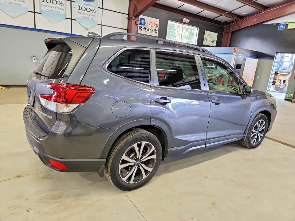 Photo 3 from auction – 2020 SUBARU FORESTER with VIN JF2SKAUC4LH462372