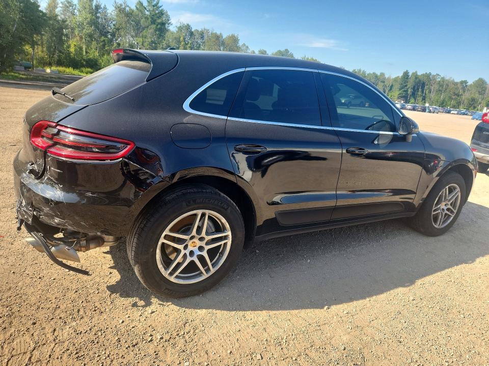 Photo 3 from auction – 2015 PORSCHE MACAN with VIN WP1AB2A52FLB67776