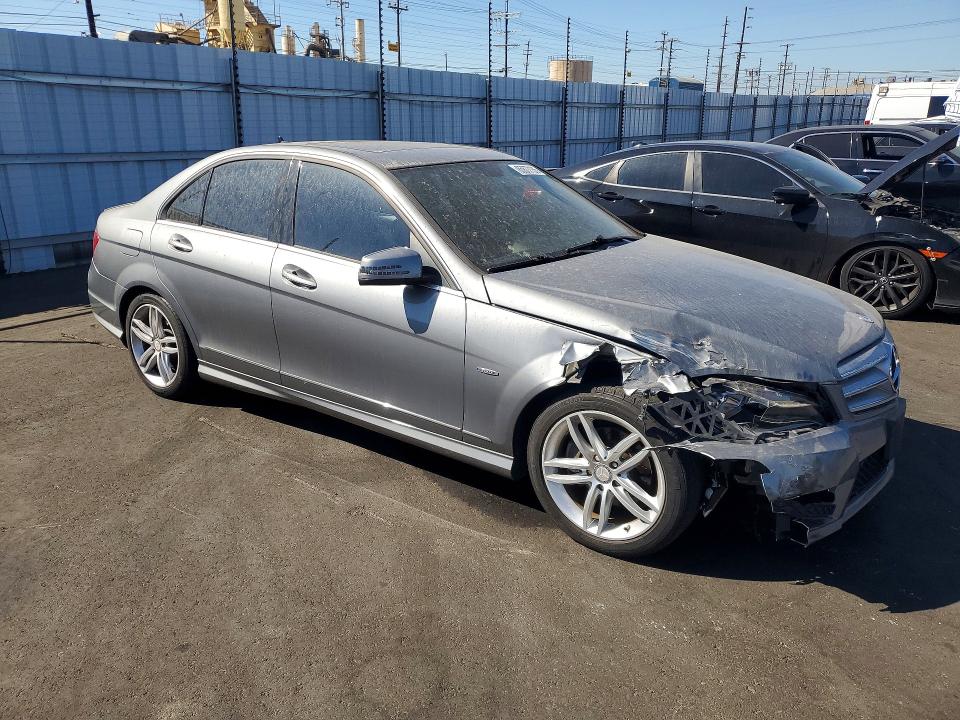 Photo 4 from auction – 2012 MERCEDES-BENZ C with VIN WDDGF4HB6CR201191