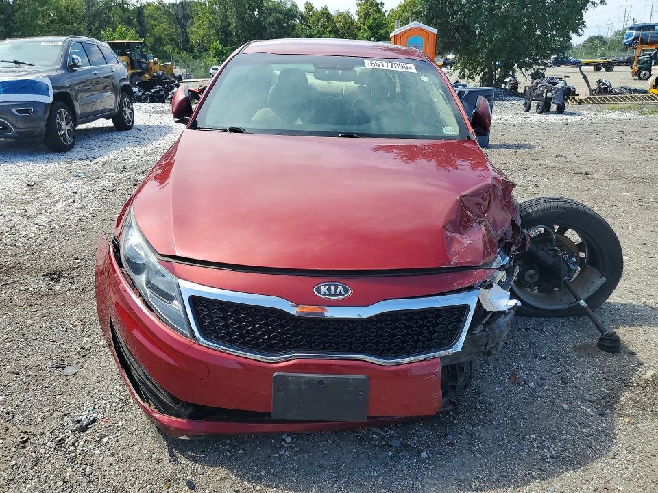 Photo 5 from auction – 2011 KIA OPTIMA with VIN KNAGN4A76B5063917