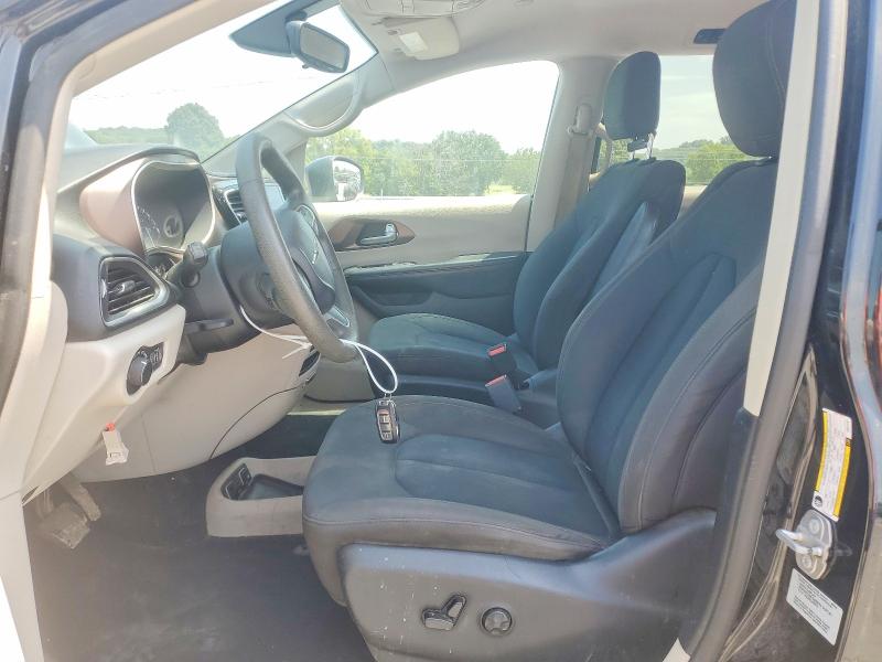 Photo 7 from auction – 2017 CHRYSLER PACIFICA with VIN 2C4RC1DG4HR516701
