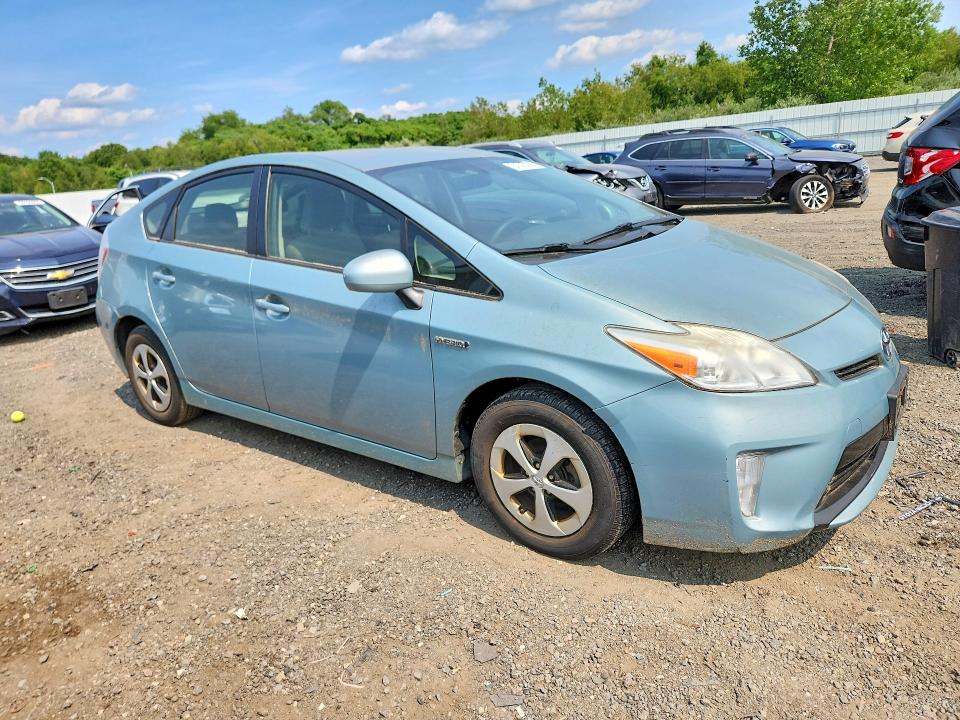 Photo 4 from auction – 2013 TOYOTA PRIUS with VIN JTDKN3DU0D1642937