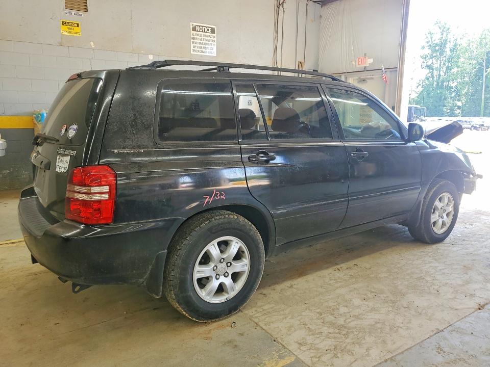 Photo 3 from auction – 2001 TOYOTA HIGHLANDER with VIN JTEGF21AX10025212