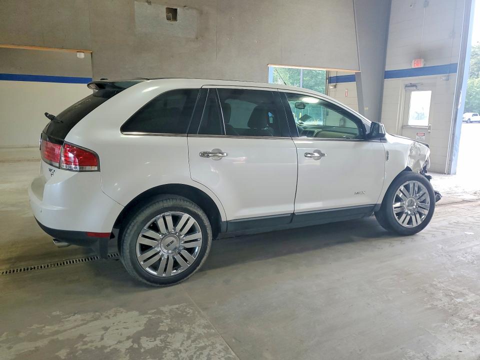 Photo 3 from auction – 2010 LINCOLN MKX with VIN 2LMDJ8JCXABJ05893