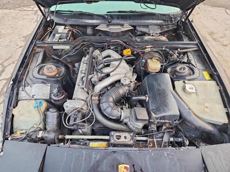 Photo 11 from auction – 1987 PORSCHE 924 with VIN WP0AA092XHN450212
