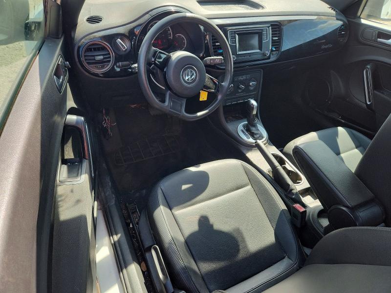 Photo 8 from auction – 2016 VOLKSWAGEN BEETLE with VIN 3VWF17AT8GM606210