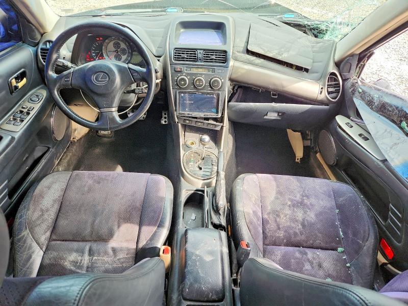 Photo 8 from auction – 2001 LEXUS IS with VIN JTHBD182410001080