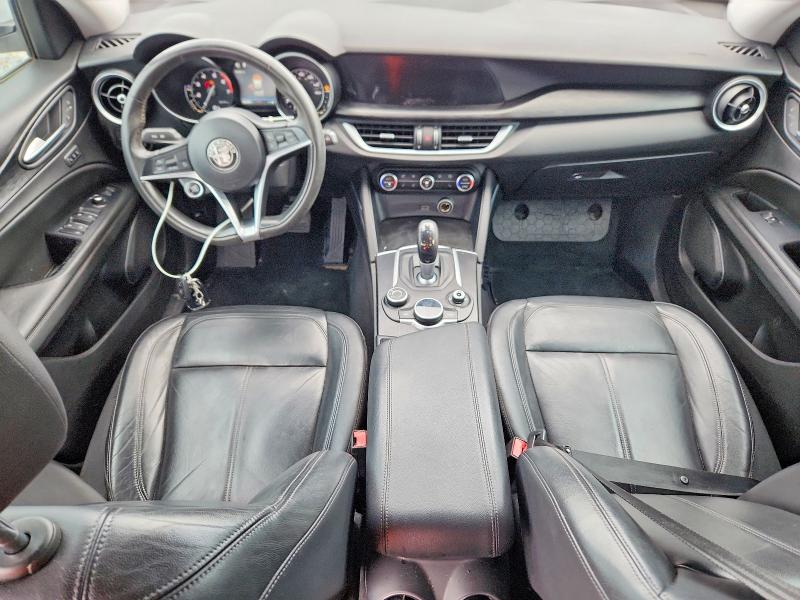 Photo 8 from auction – 2018 ALFA ROMEO STELVIO with VIN ZASFAKAN1J7B81381