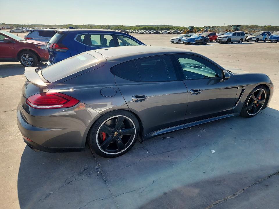 Photo 3 from auction – 2015 PORSCHE PANAMERA with VIN WP0AC2A71FL070522