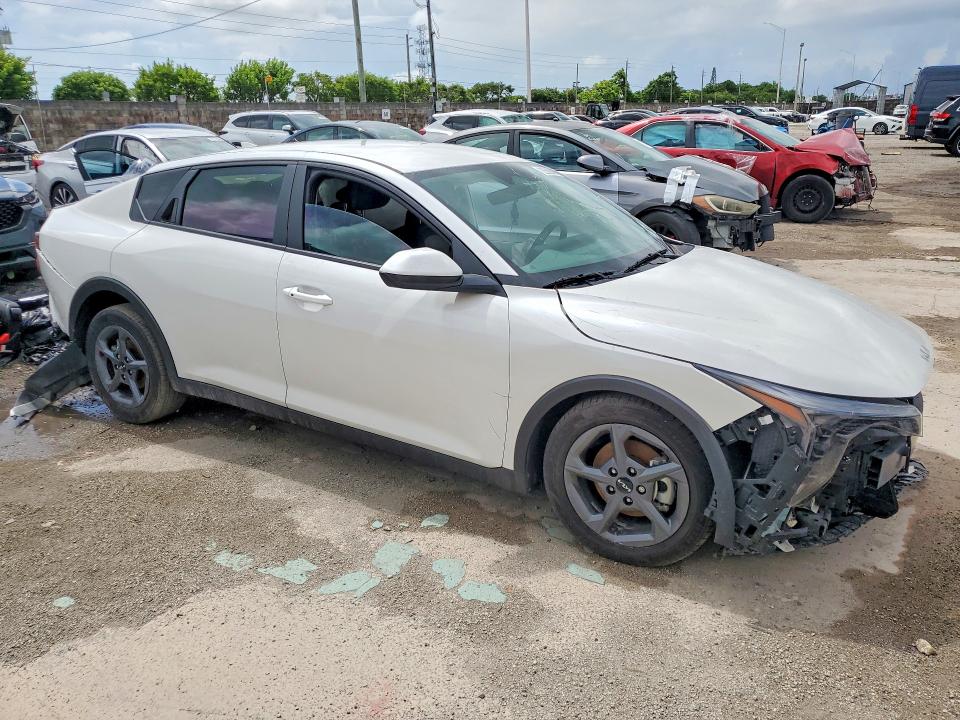 Photo 4 from auction – 2025 KIA K4 with VIN 3KPFT4DE5SE225409
