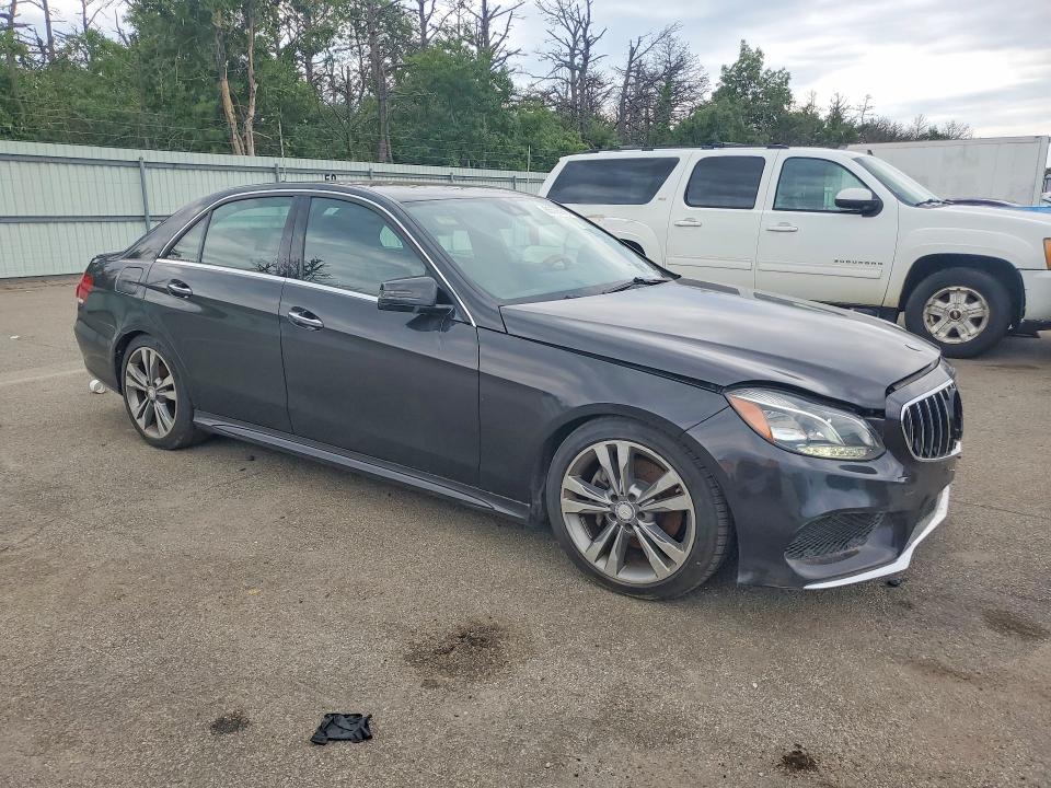 Photo 4 from auction – 2014 MERCEDES-BENZ E with VIN WDDHF5KB7EA998152