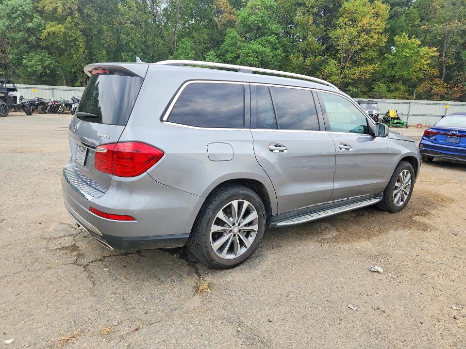 Photo 3 from auction – 2014 MERCEDES-BENZ GL with VIN 4JGDF7CE4EA411981