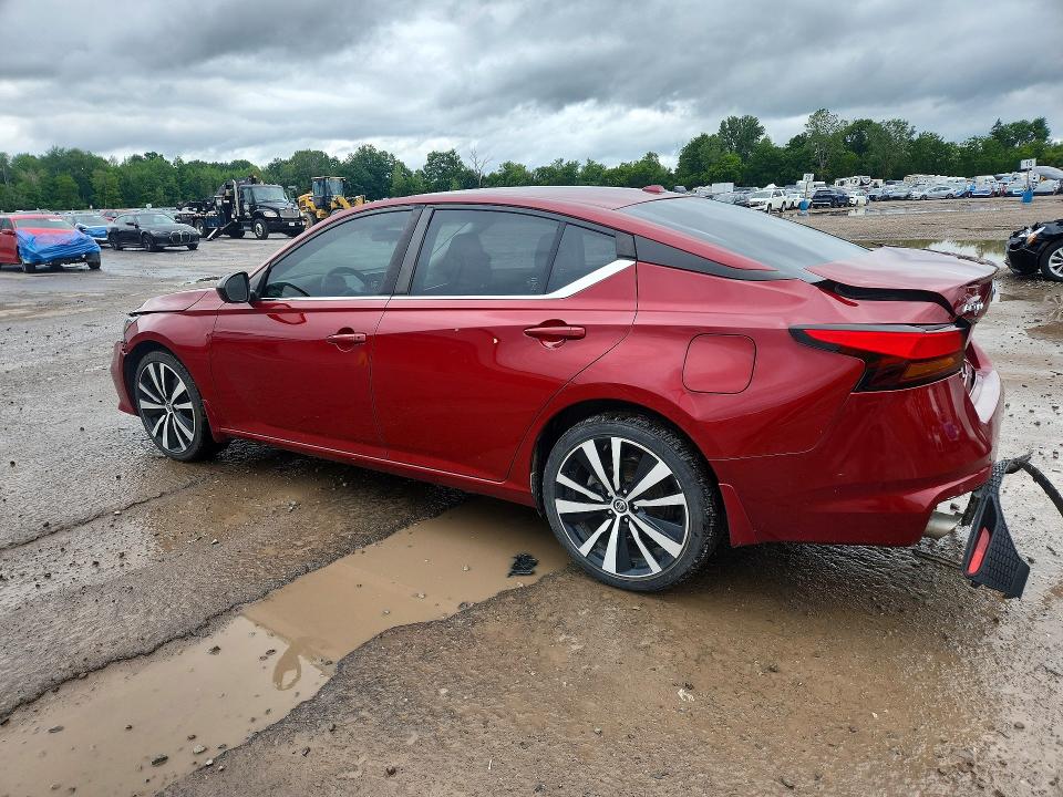 Photo 2 from auction – 2021 NISSAN ALTIMA with VIN 1N4BL4CW9MN375083