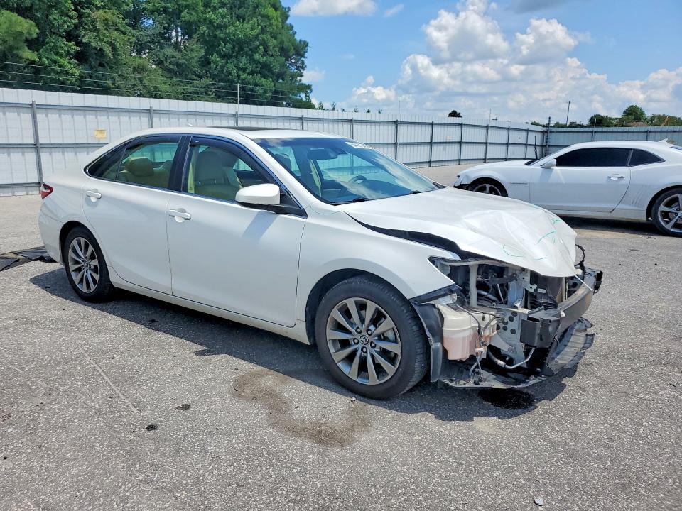 Photo 4 from auction – 2015 TOYOTA CAMRY with VIN 4T1BK1FK6FU556506