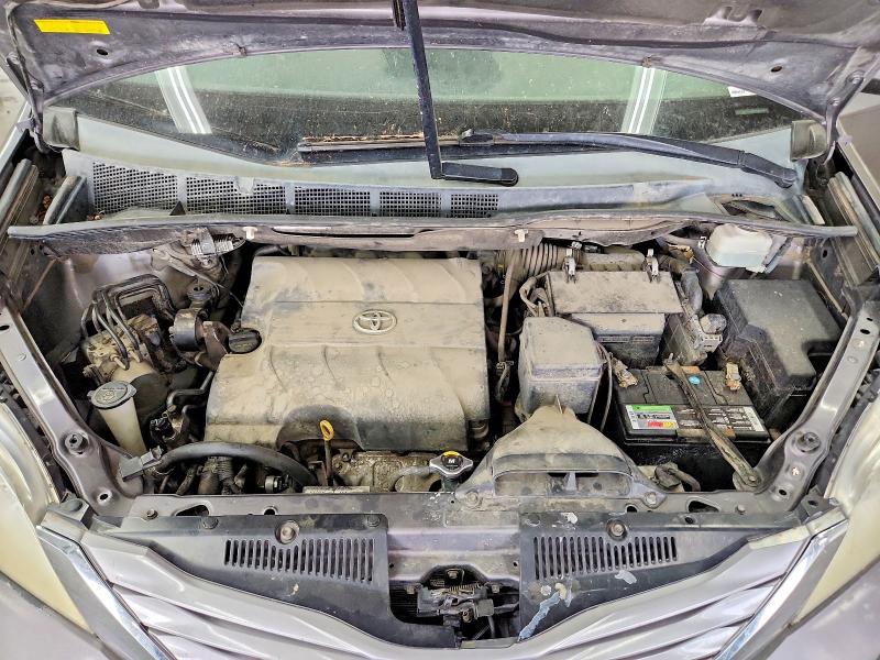 Photo 12 from auction – 2016 TOYOTA SIENNA with VIN 5TDYK3DCXGS692830