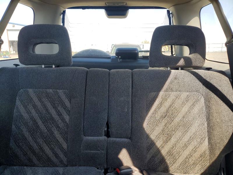Photo 10 from auction – 2000 HONDA CR-V with VIN JHLRD1848YC046035