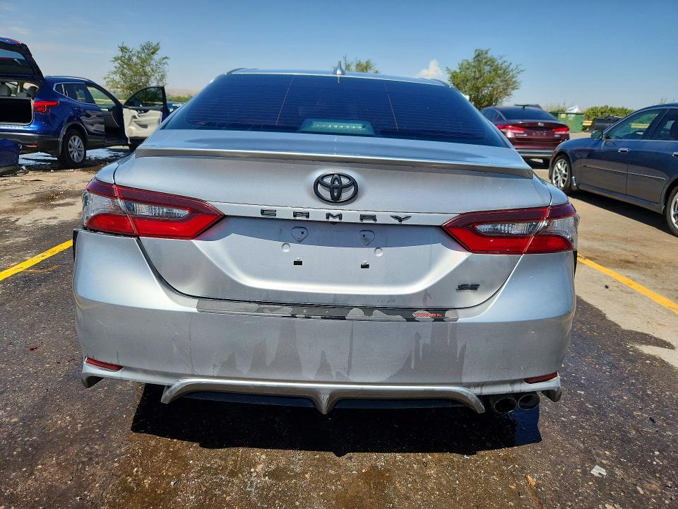 Photo 6 from auction – 2021 TOYOTA CAMRY with VIN 4T1G11AK2MU603852